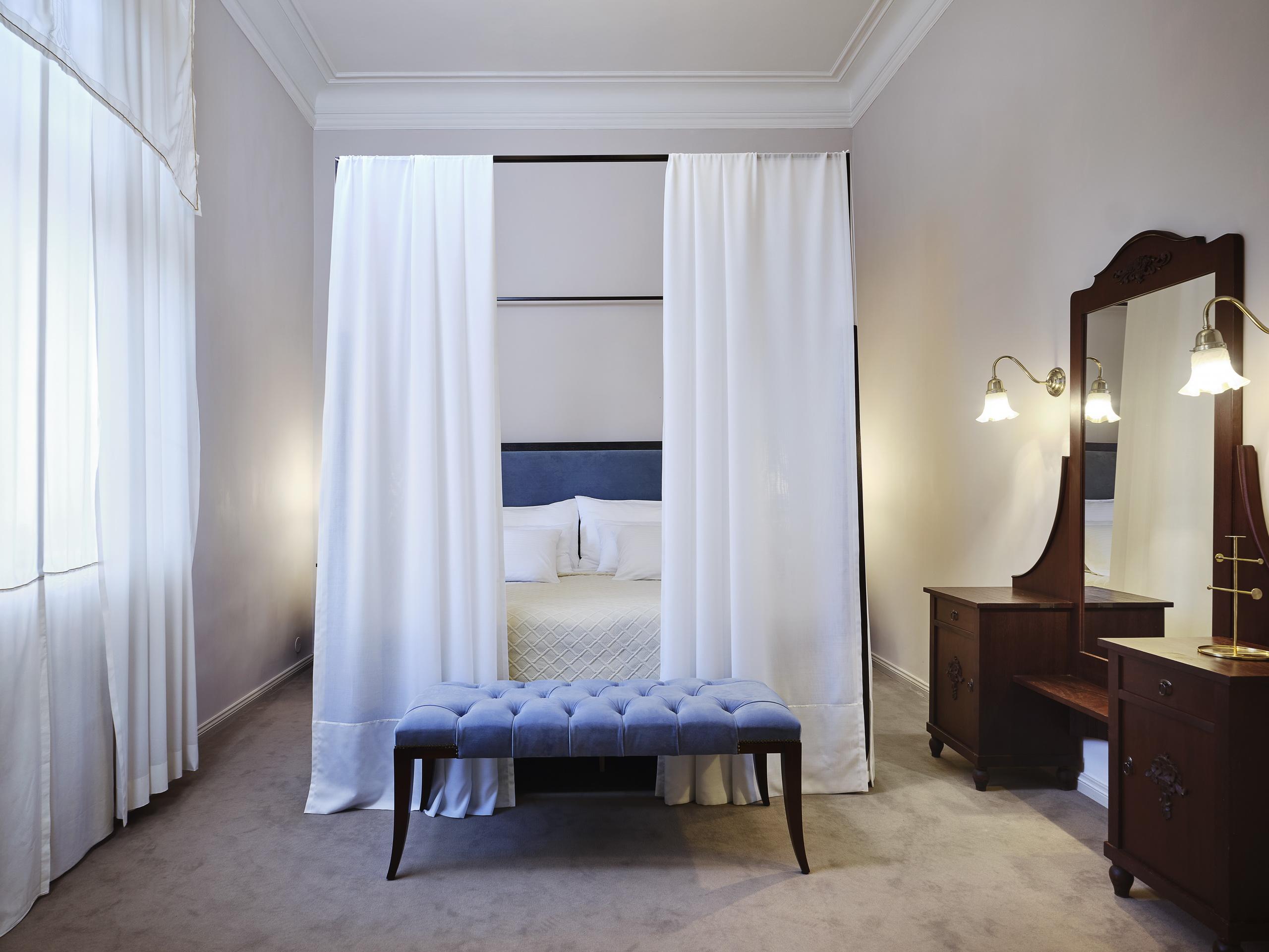 Villa Ammende Restaurant And Hotel Parnu Exterior photo A bedroom at the hotel